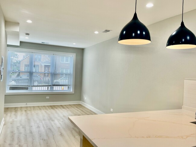 Building Photo - 2238 W 24th St