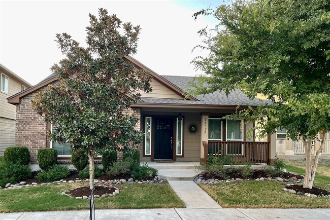 Building Photo - 18320 Friendship Hill Dr