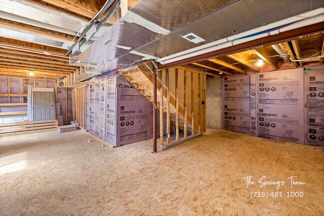 Building Photo - CHARMING, RECENTLY REMODELED 3BD HOME w/ E...