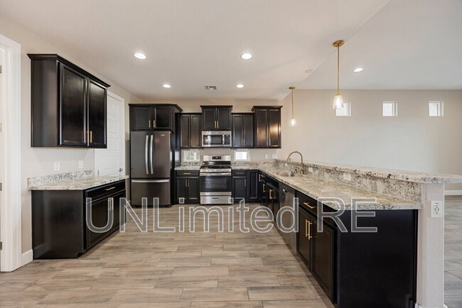 Building Photo - 1432 Varsity Dr