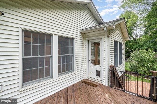 Building Photo - 10317 Cardinal Rd