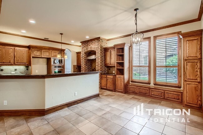 Building Photo - 5715 Danville Ln