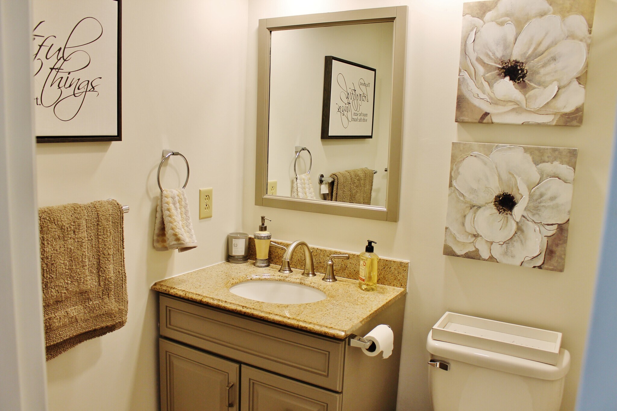 Building Photo - 7805 Renaissance Ct