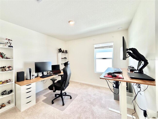 Building Photo - 2371 Brassie Ct