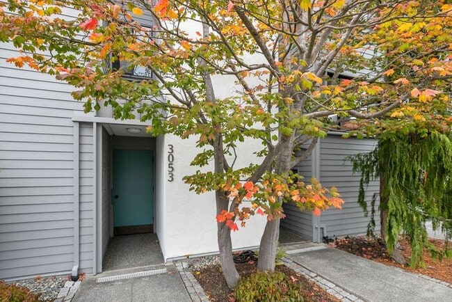 Building Photo - Stunning ALKI WATERFRONT Condo Overlooking Majestic Puget Sound!