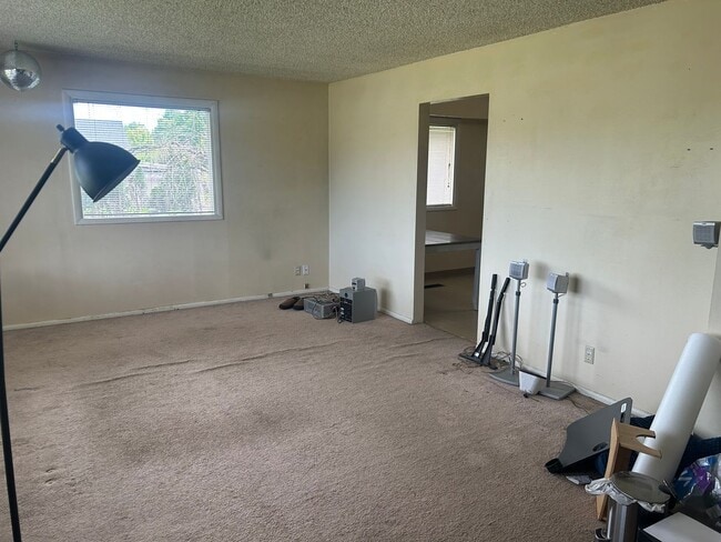 Building Photo - Charming 2BR Rambler in Puget Neighborhood...