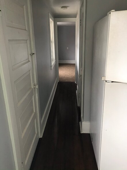 Building Photo - 626 Cemetery Ave