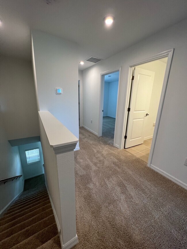 Building Photo - 8549 Lunar Skye St