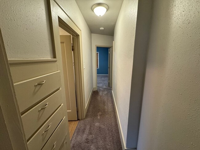 Building Photo - Charming House in Bellingham - 4 Bedroom 1.5 Bathroom