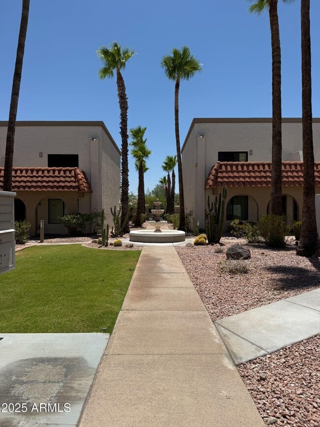 Building Photo - 16510 E Palisades Blvd