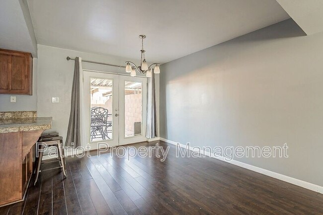 Building Photo - 8331 E Thomas Rd