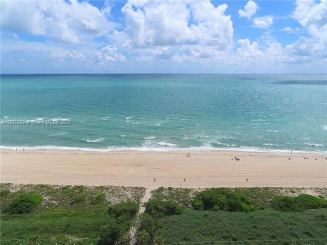 Building Photo - 5701 Collins Ave