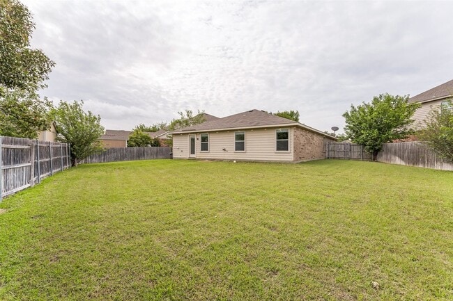 Building Photo - 556 Winbridge Ln