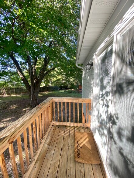 Building Photo - 10510 Cadosia Rd