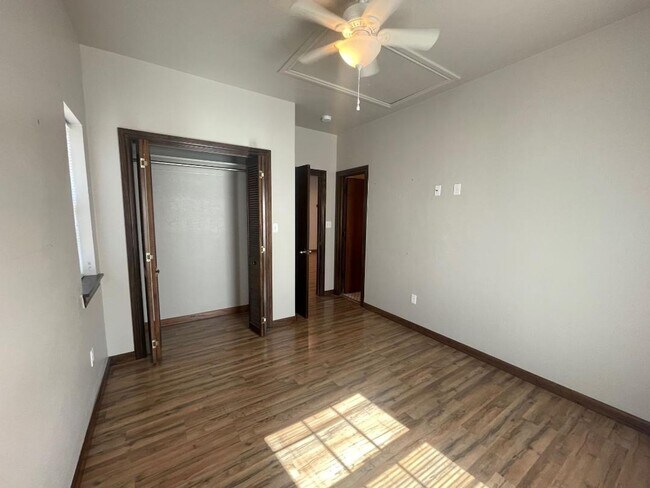 Building Photo - AMAZING CENTRAL NORMAN APARTMENT FOR LEASE