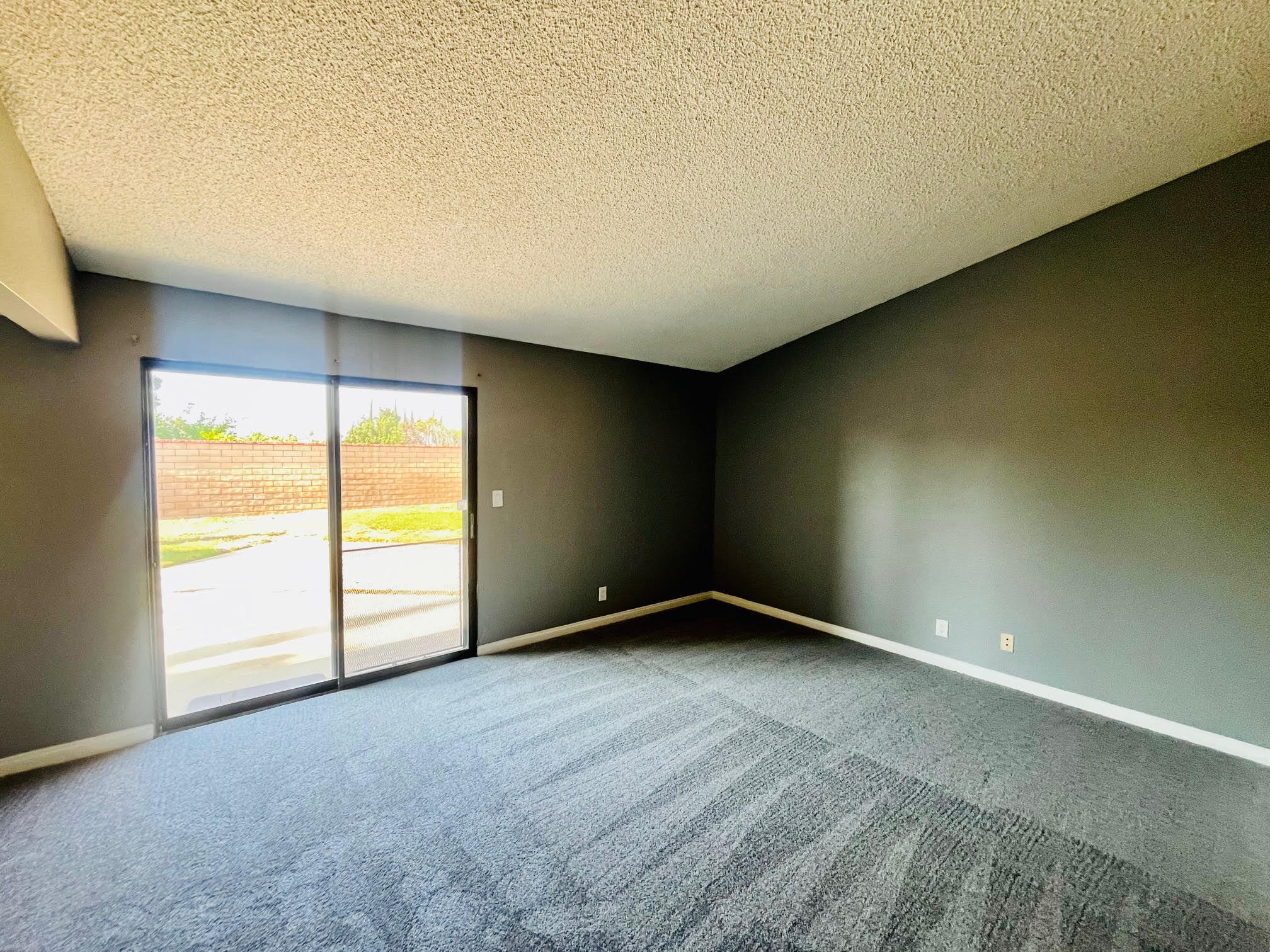 Building Photo - 4645 Alojar Ln