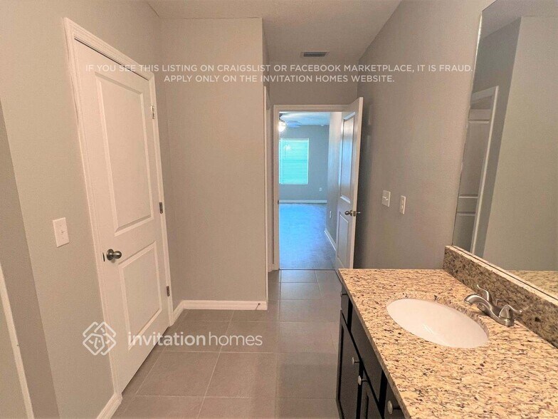 Building Photo - 14954 Flowing Gold Dr