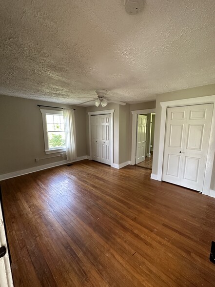 The master bedroom has 2 large closets and attached full bath - 1148 Pierce Rd