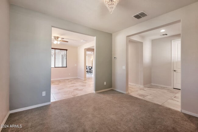 Building Photo - 5653 S Winchester