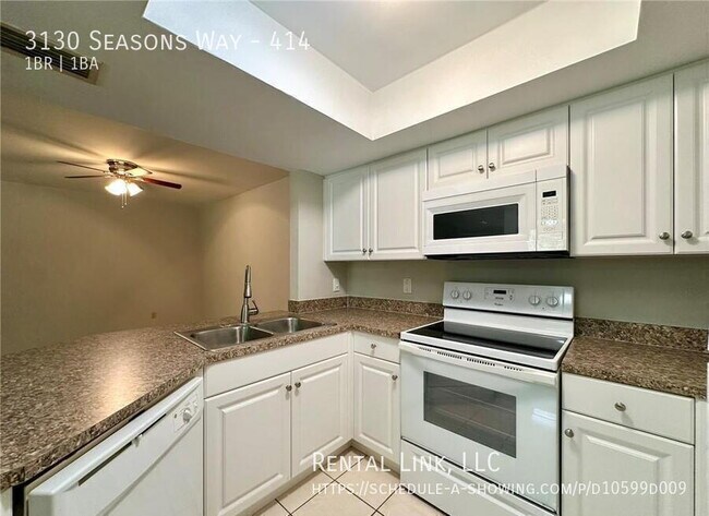 Building Photo - 3130 Seasons Way