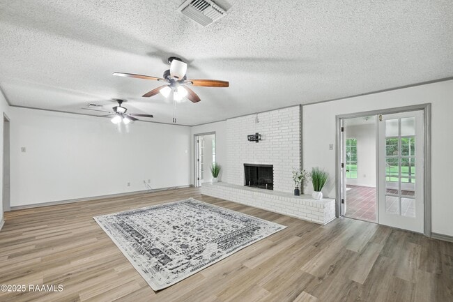 Building Photo - 301 Estainville Ave