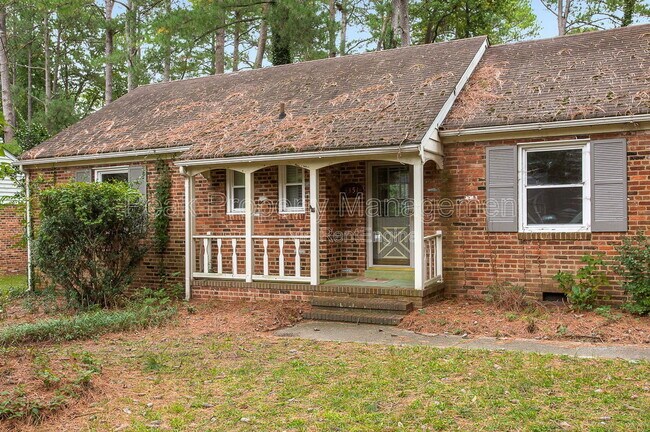 Building Photo - 3351 Scottview Dr