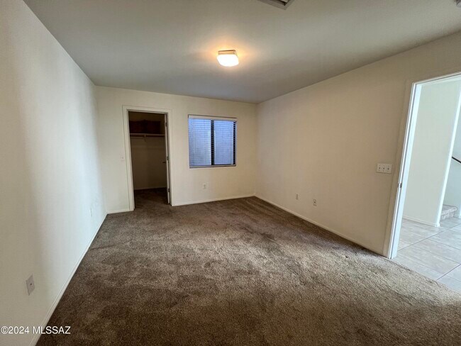 Building Photo - 4166 N Fortune Loop