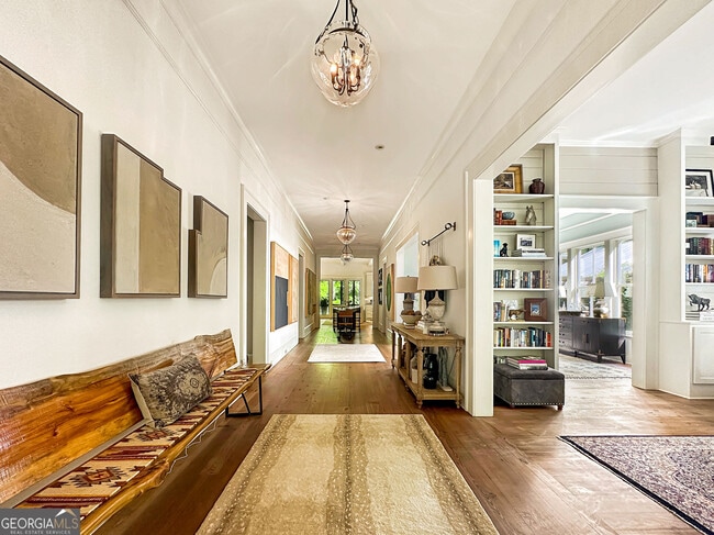 Building Photo - 500 Augusta Ln