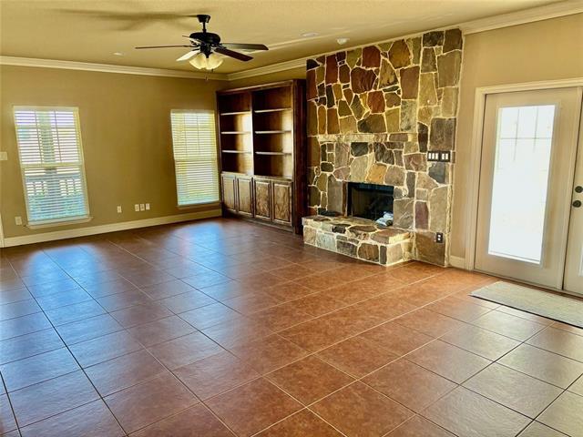 Building Photo - 464 N Greenville St