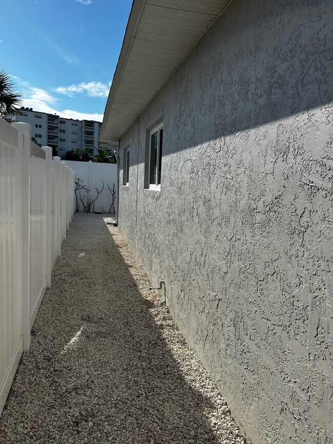 Side Yard - 145 174th Ave E