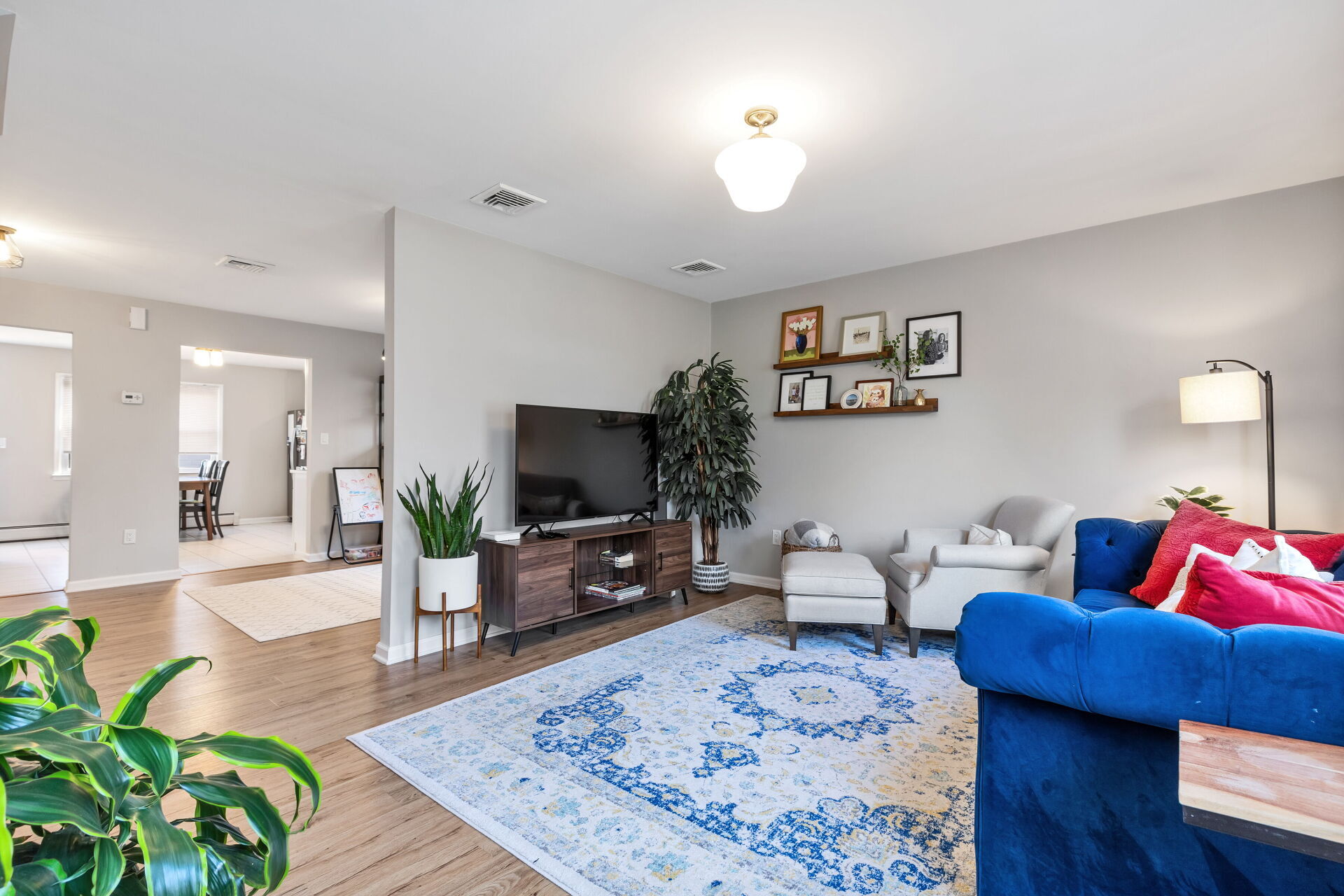 Living Room - 216 Holly Street