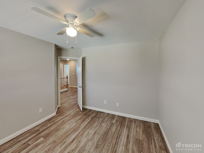 Building Photo - 72 Japonica Ave