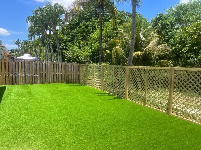 Building Photo - 12157 Natalies Cove Rd