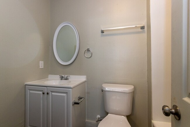 Building Photo - 1435 Magnolia St