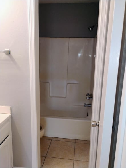 Building Photo - 9038 GSRI Ave