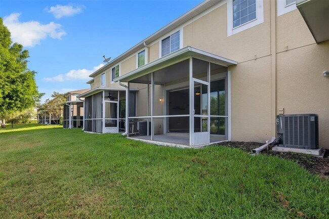 Building Photo - 2752 River Landing Dr