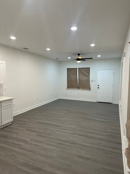 Building Photo - 1249 Swart St