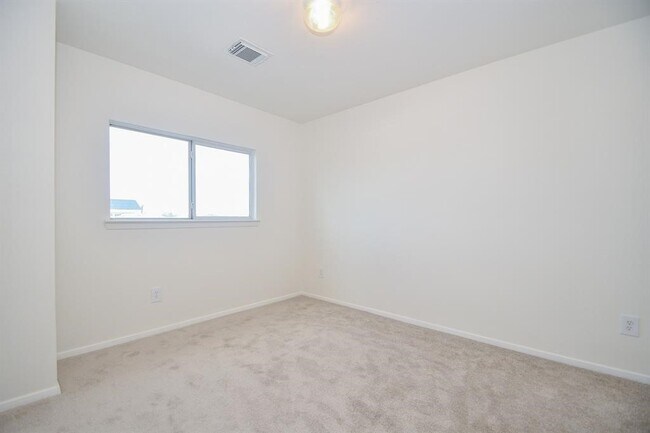Building Photo - 20638 Patriot Park Ln
