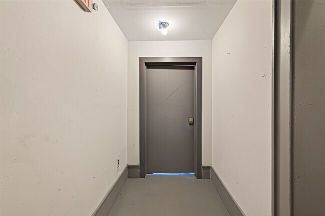 Building Photo - 100 W Hamilton St