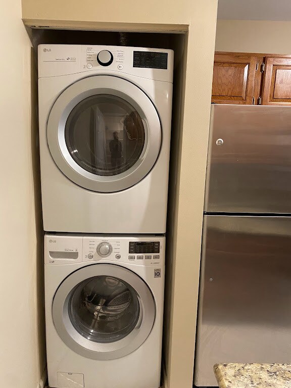 Building Photo - 259 S Pickett St