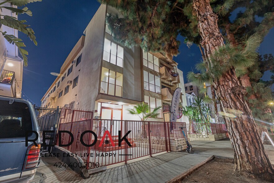 Building Photo - 7010 Lanewood Ave