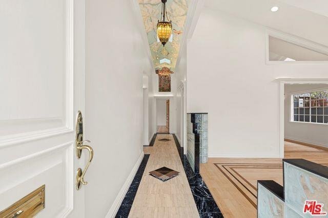 Building Photo - 3121 Stanford Avenue, Los Angeles, CA 9029...