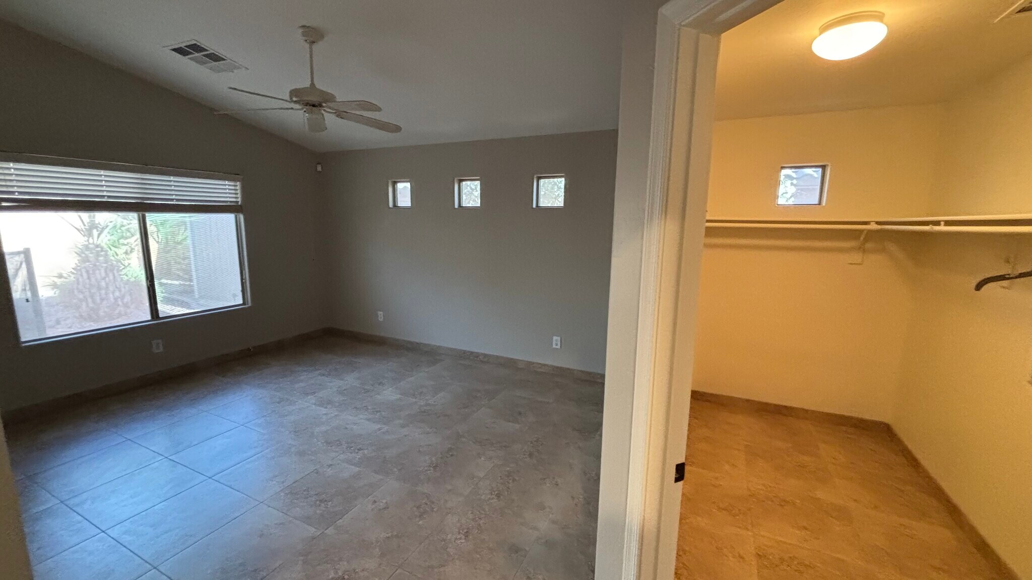 Building Photo - 21047 N Alma Dr