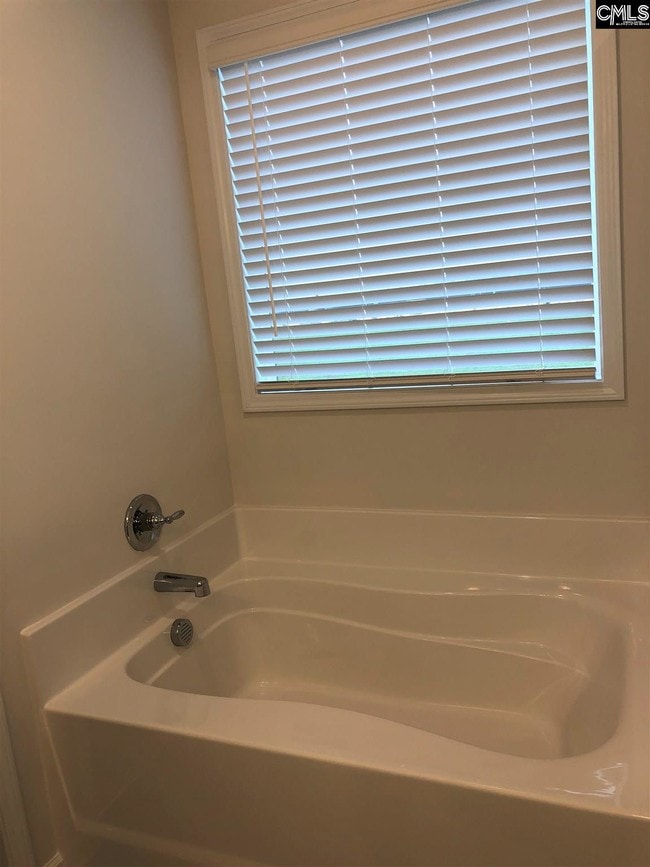 Building Photo - 807 Spring Cress Dr