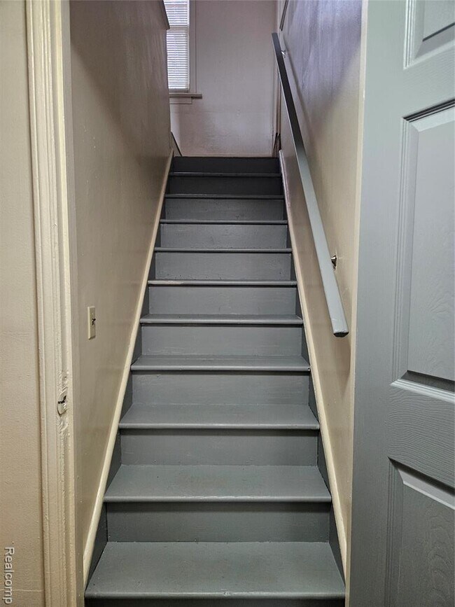 Building Photo - 11764 Beaconsfield St