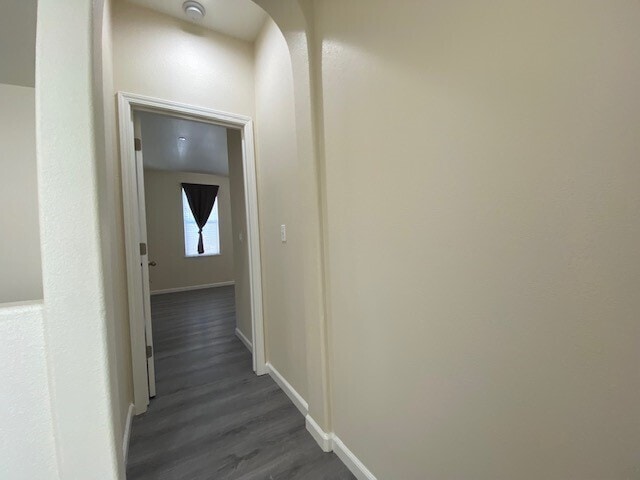 Building Photo - Charming 3-Bedroom, 2.5-Bath, 1,453 Sq. Ft...