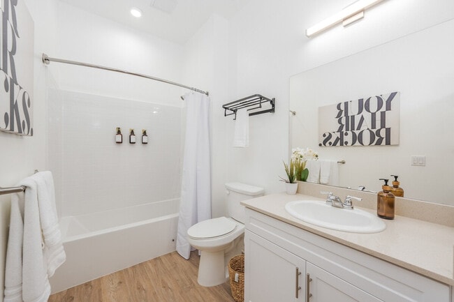 Building Photo - 4384 Iowa St