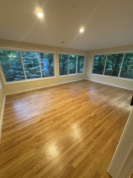 Building Photo - 206 Klinewoods Rd