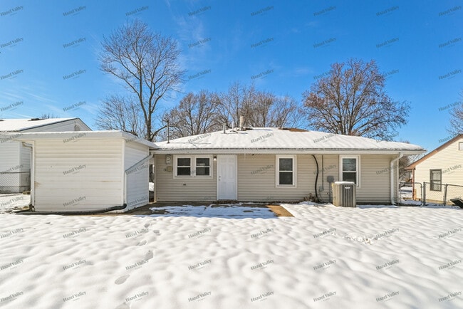 Building Photo - 1220 St Bernadette Ln