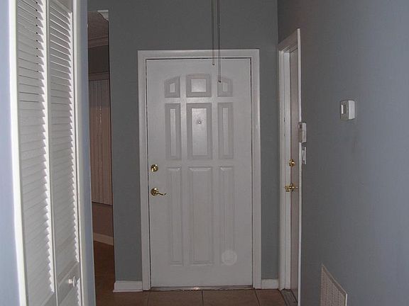 Building Photo - 10602 Whitestone Ct